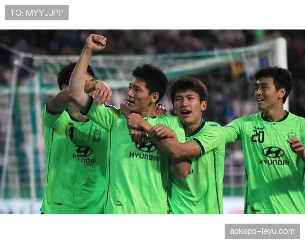 AIK索尔纳主场大胜重回争冠行列，联赛冲刺阶段表现强劲