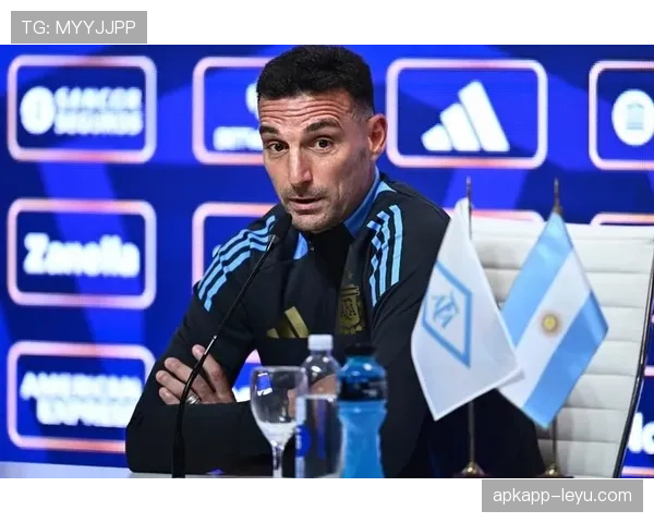 斯卡洛尼率阿根廷队创新战术体系,世界杯征程表现抢眼 斯卡洛尼率阿根廷队创新战术体系,世界杯征程表现抢眼