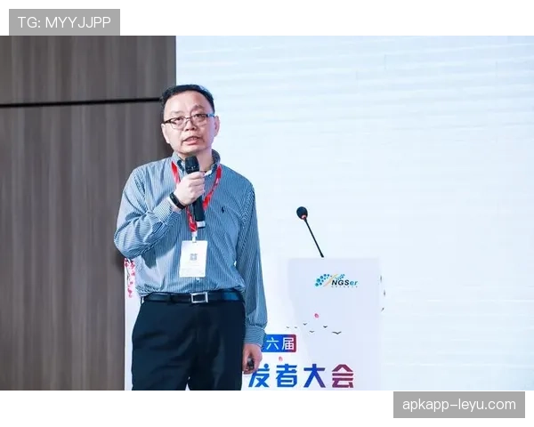 萨维奇展现卓越领导力，引领球队创新协作重回正轨