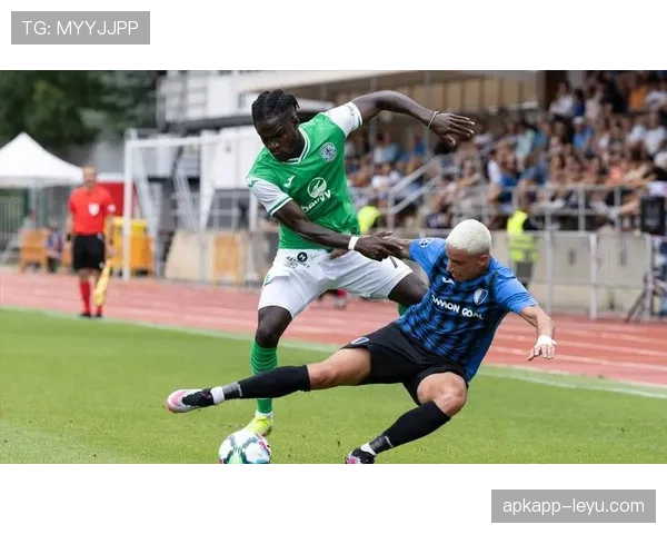 欧冠瑞士轮激战正酣，晋级悬念迭起引关注