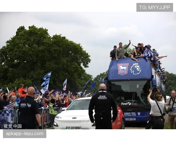 伊普斯维奇成功升超，时隔多年重返英超舞台