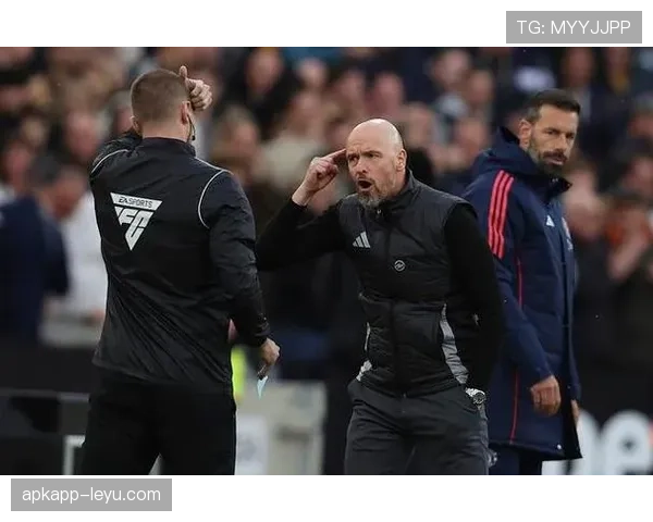 滕哈赫逼抢策略重塑球队攻防平衡