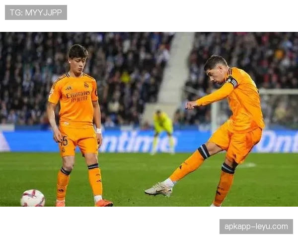 巴尔韦德战术角色与自主进攻能力解析:是否依赖皇马体系 巴尔韦德战术角色与自主进攻能力解析:是否依赖皇马体系